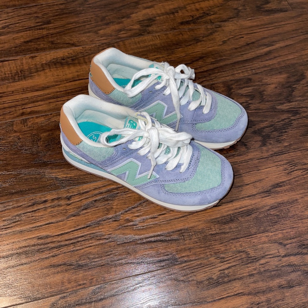 New Balance 574 Sneakers Size 6